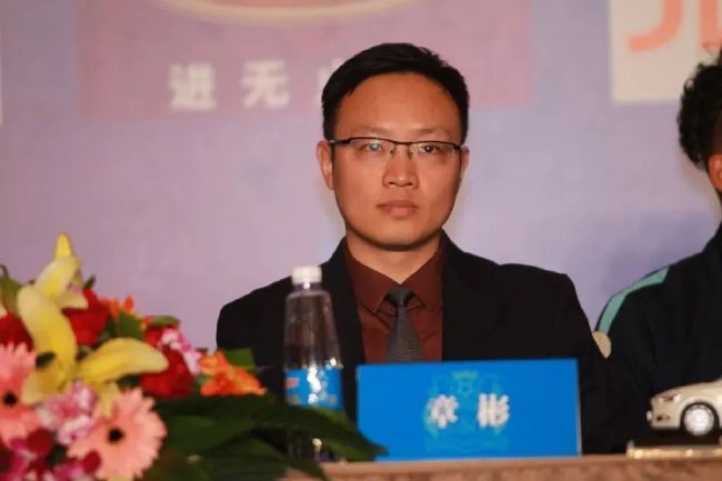 扒开腿挺进肉伦h污肉