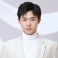 美女和男生一起